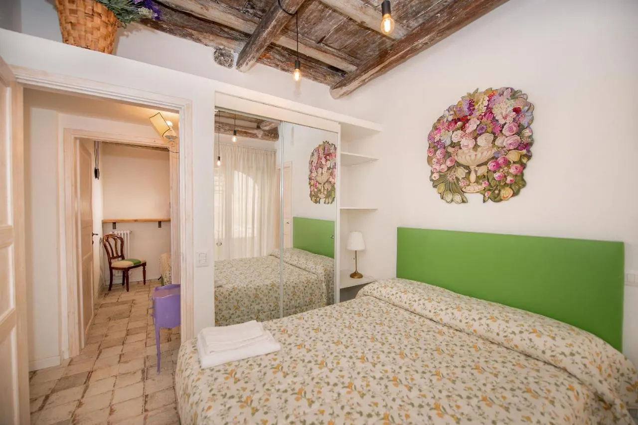 White Elegant And Charming Country House Near Rome Rocca Di Papa 0*,