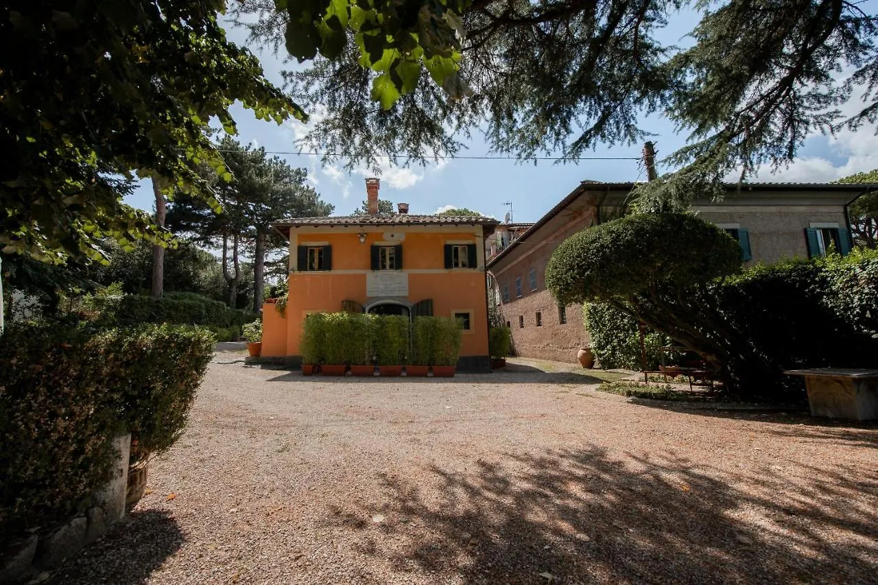 White Elegant And Charming Country House Near Rome Rocca Di Papa 0*,